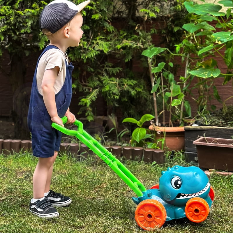 68206