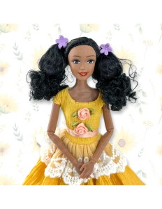 woopie-royal-lalka-emi-32-cm-modny-stroj-i-piekne-czarne-wlosy (6).jpg